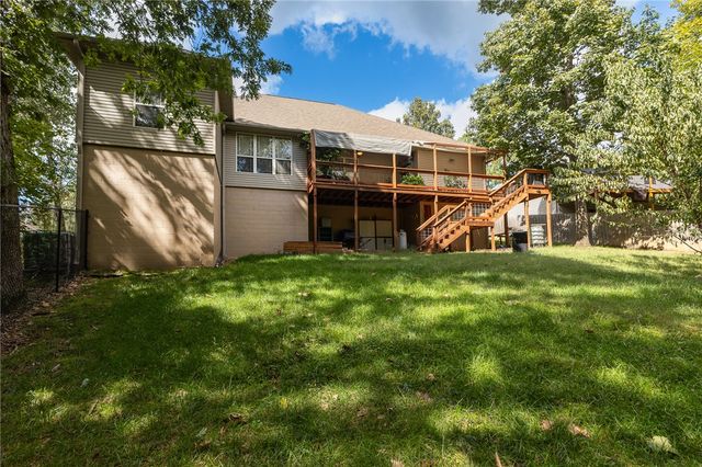 24 Granshire Drive, Bella Vista, AR 72714