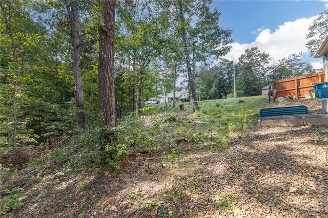 24 Granshire Drive, Bella Vista, AR 72714