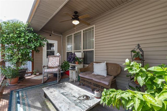 24 Granshire Drive, Bella Vista, AR 72714