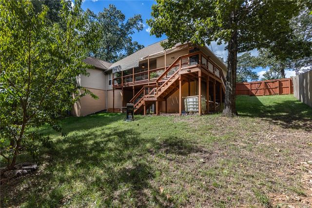 24 Granshire Drive, Bella Vista, AR 72714