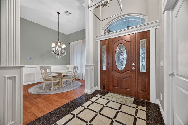 24 Granshire Drive, Bella Vista, AR 72714