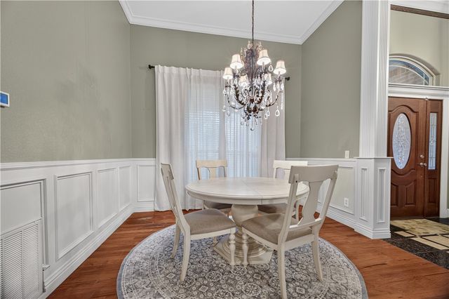 24 Granshire Drive, Bella Vista, AR 72714