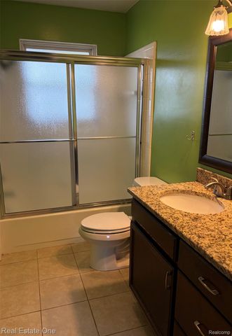 11339 Delvin Drive, Sterling Heights, MI 48314