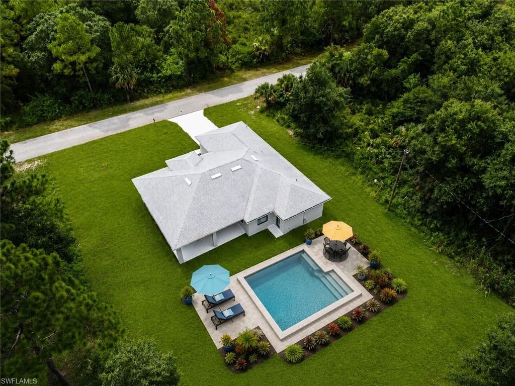 516 Dayton AVE, LEHIGH ACRES, FL 33972 — photo 2