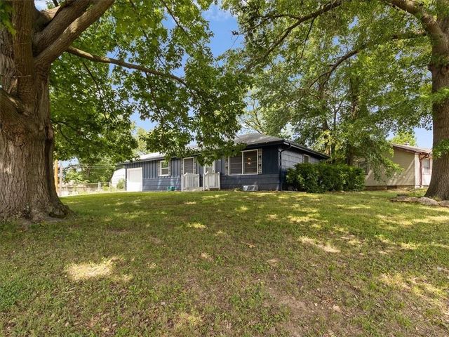 8210 Ann Avenue, Kansas City, KS 66112