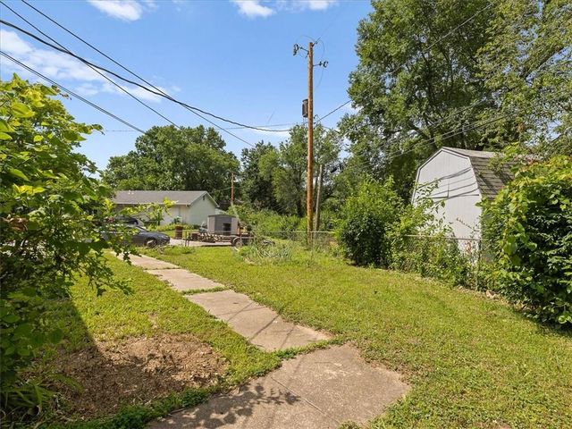 8210 Ann Avenue, Kansas City, KS 66112