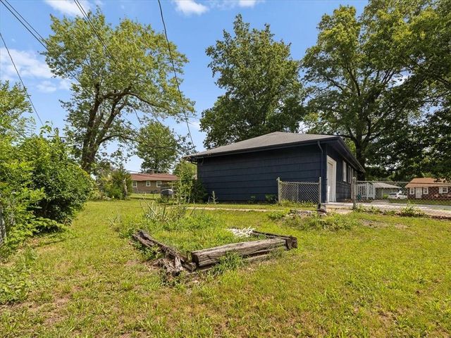 8210 Ann Avenue, Kansas City, KS 66112