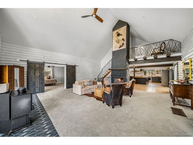 986 Apache Rd, Florissant, CO 80816