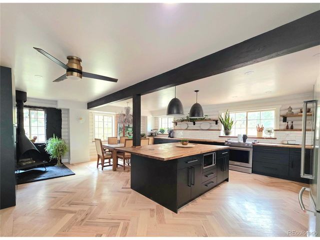 986 Apache Rd, Florissant, CO 80816