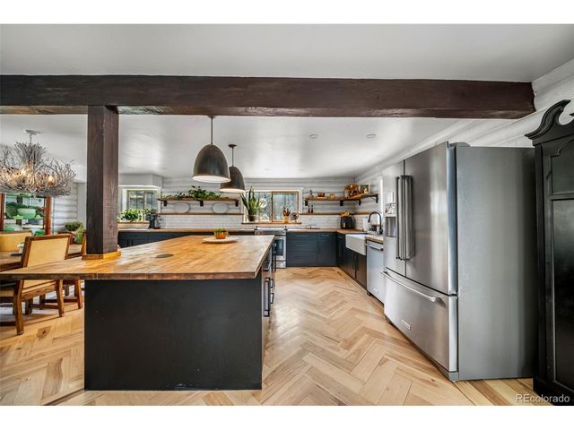 986 Apache Rd, Florissant, CO 80816