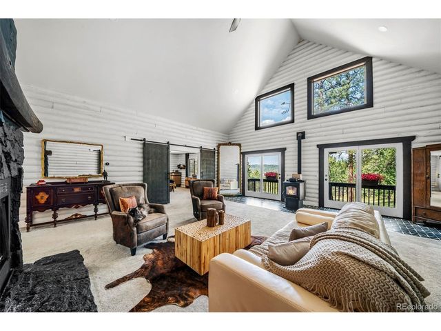 986 Apache Rd, Florissant, CO 80816