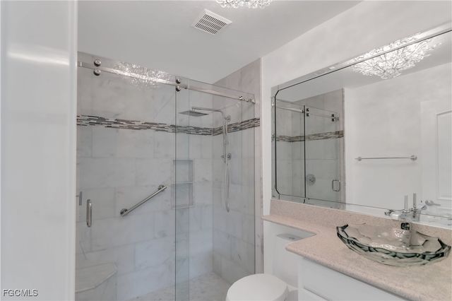 8382 Charter Club CIR 4, Fort Myers, FL 33919