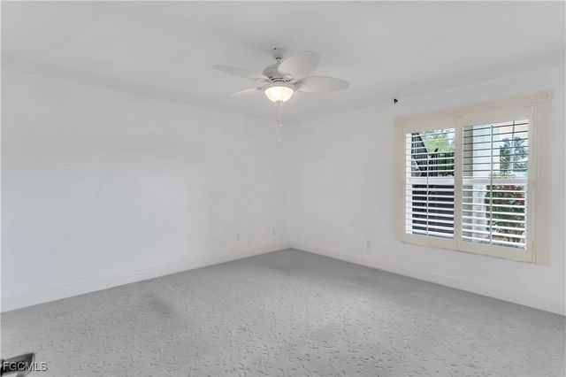 8382 Charter Club CIR 4, Fort Myers, FL 33919