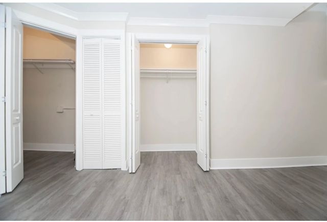 648.5 W Roscoe Street GD, Chicago, IL 60657