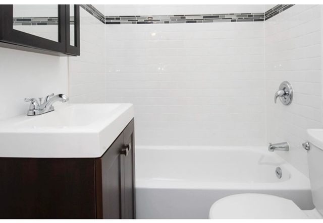 648.5 W Roscoe Street GD, Chicago, IL 60657
