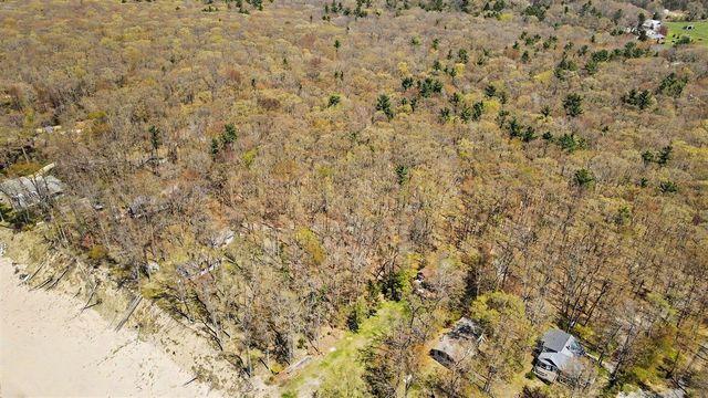 2013 N Scenic Drive, Muskegon, MI 49445