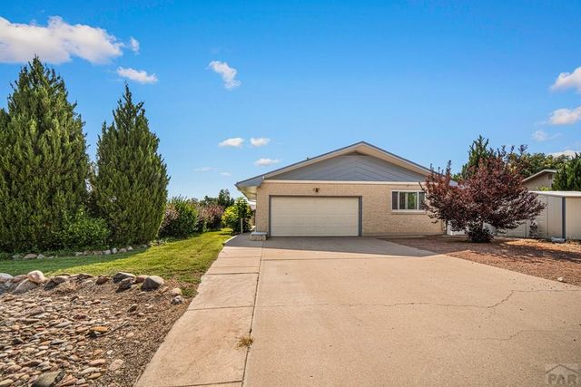 3514 St Clair Ave, Pueblo, CO 81005
