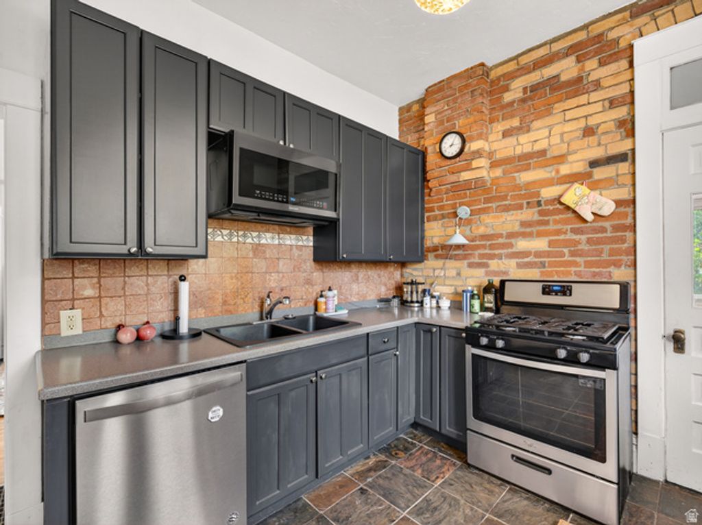 Image 13 of property listing at 767 S ROBERTA ST, Salt Lake City, UT 84111