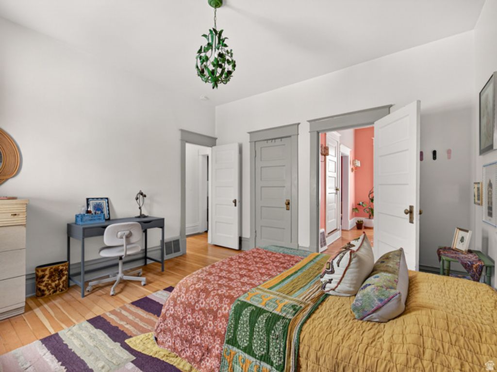 Image 21 of property listing at 767 S ROBERTA ST, Salt Lake City, UT 84111