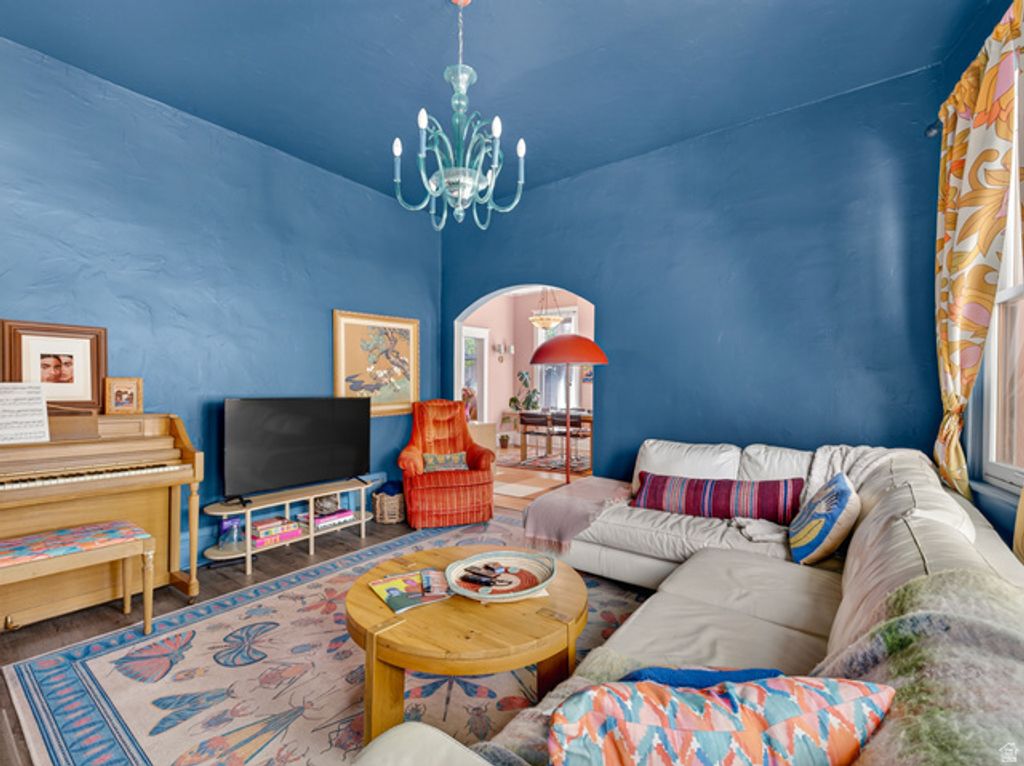 Image 4 of property listing at 767 S ROBERTA ST, Salt Lake City, UT 84111