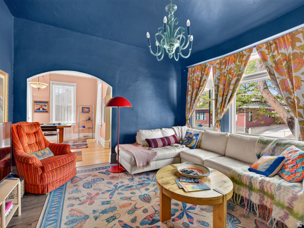 Image 5 of property listing at 767 S ROBERTA ST, Salt Lake City, UT 84111