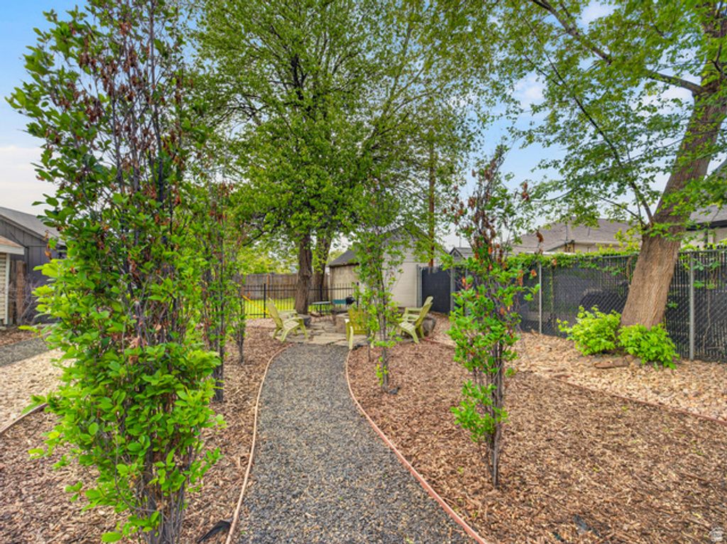 Image 41 of property listing at 767 S ROBERTA ST, Salt Lake City, UT 84111