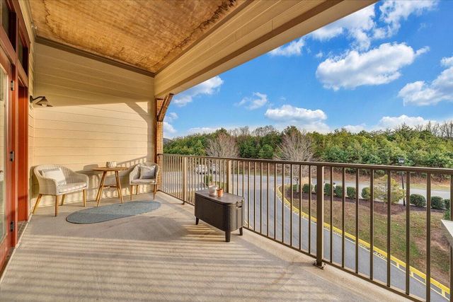 5460 The Peaks DR, Roanoke, VA 24018