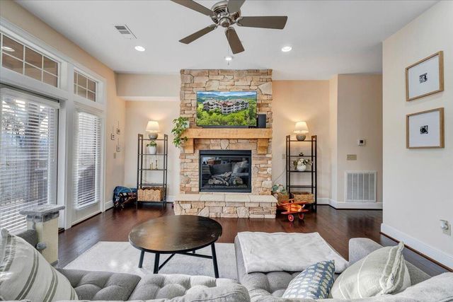 5460 The Peaks DR, Roanoke, VA 24018