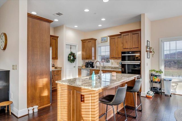 5460 The Peaks DR, Roanoke, VA 24018