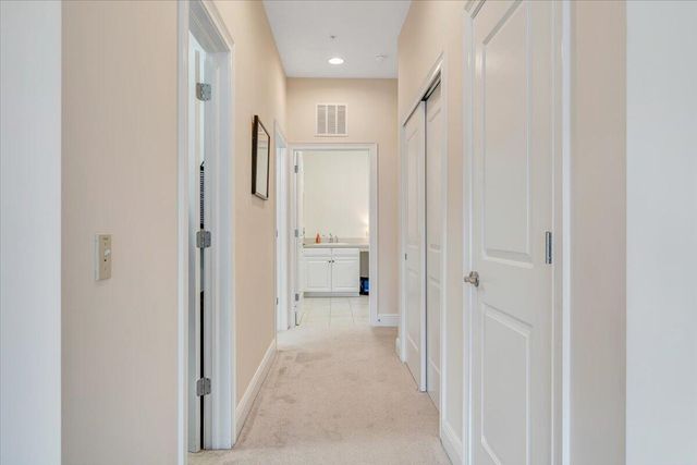 5460 The Peaks DR, Roanoke, VA 24018