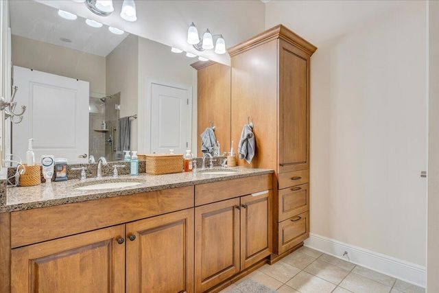 5460 The Peaks DR, Roanoke, VA 24018