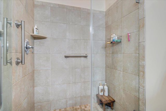 5460 The Peaks DR, Roanoke, VA 24018