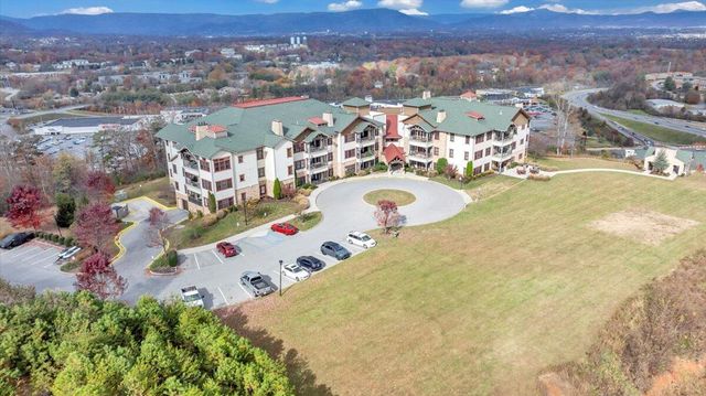 5460 The Peaks DR, Roanoke, VA 24018