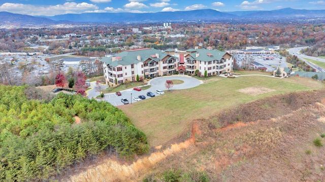 5460 The Peaks DR, Roanoke, VA 24018