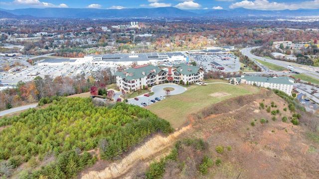 5460 The Peaks DR, Roanoke, VA 24018