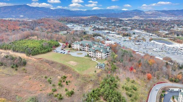 5460 The Peaks DR, Roanoke, VA 24018