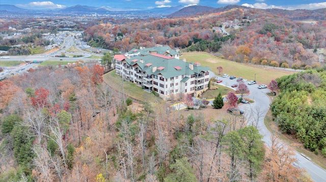 5460 The Peaks DR, Roanoke, VA 24018