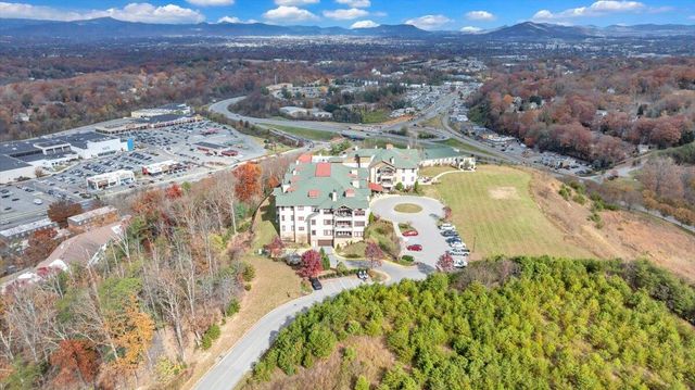 5460 The Peaks DR, Roanoke, VA 24018