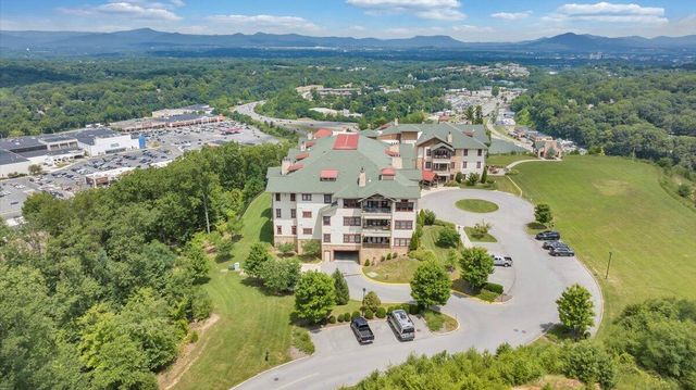 5460 The Peaks DR, Roanoke, VA 24018