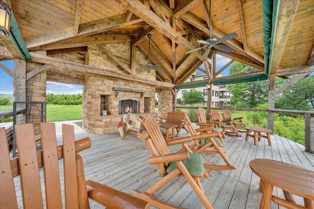 5460 The Peaks DR, Roanoke, VA 24018