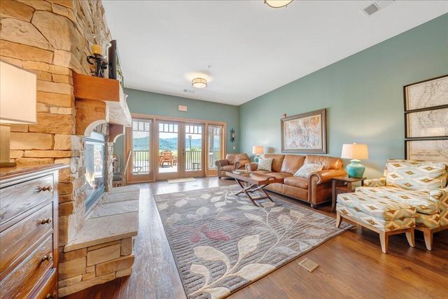 5460 The Peaks DR, Roanoke, VA 24018