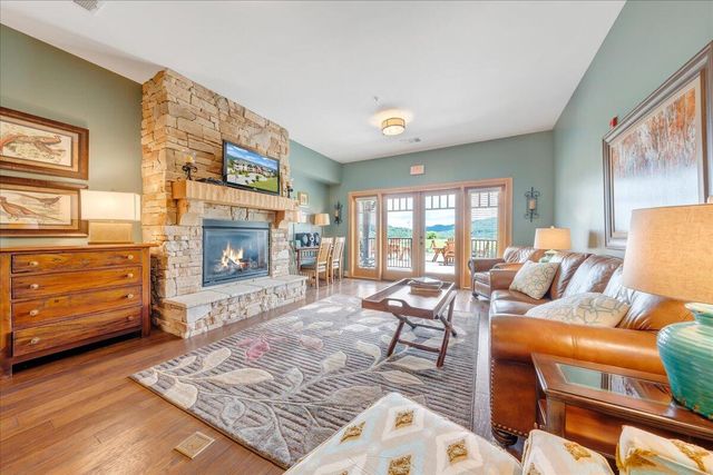 5460 The Peaks DR, Roanoke, VA 24018