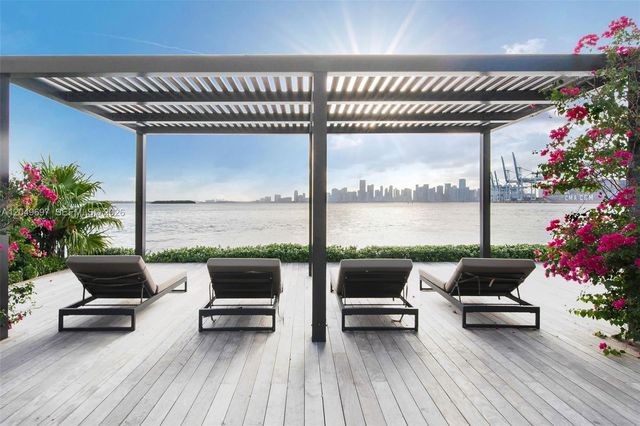 5245 Fisher Island Drive 5245, Miami Beach, FL 33109
