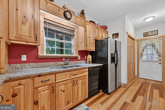 14 Orlon Drive, Ellijay, GA 30540