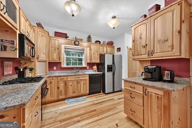 14 Orlon Drive, Ellijay, GA 30540