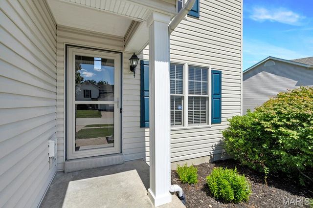 1067 Chesterfield Drive, Wentzville, MO 63385
