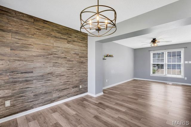 1067 Chesterfield Drive, Wentzville, MO 63385