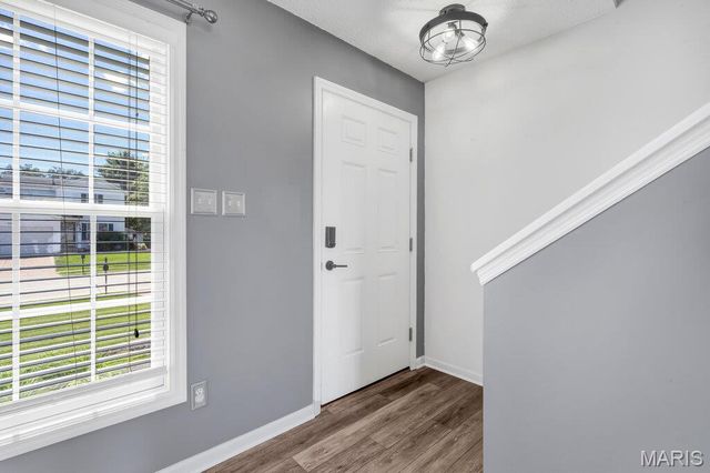 1067 Chesterfield Drive, Wentzville, MO 63385