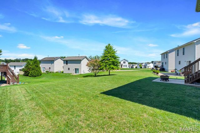 1067 Chesterfield Drive, Wentzville, MO 63385