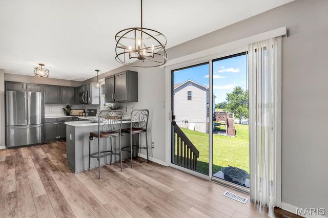 1067 Chesterfield Drive, Wentzville, MO 63385